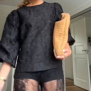 Neo Noir topp  - Svin snygg topp som jag bara tröttnat på lite! 