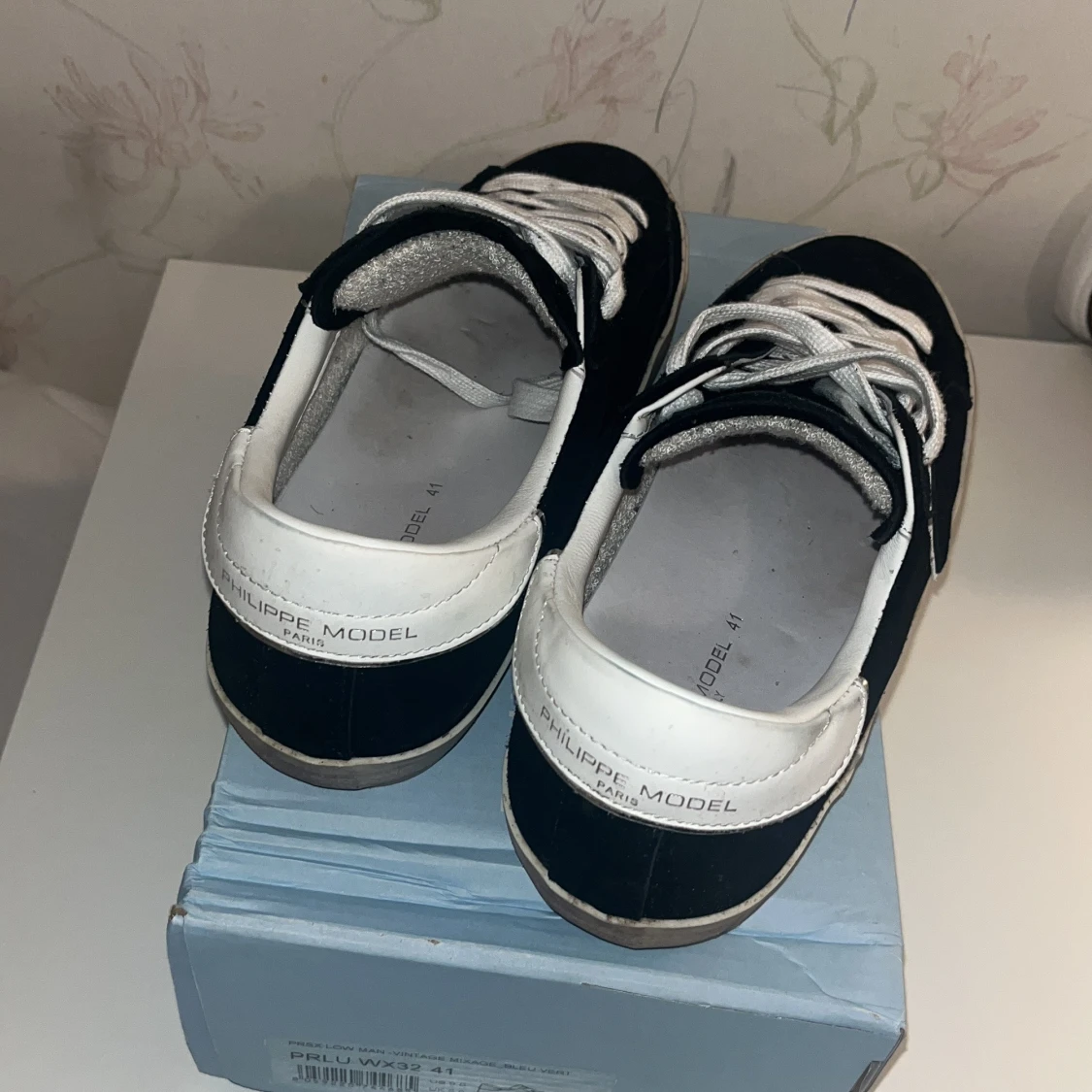 Philippe Model svarta sneakers mocka - 2