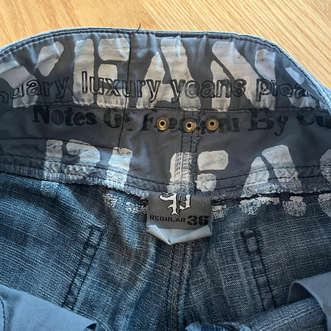 Lågmidjade jeans - 3