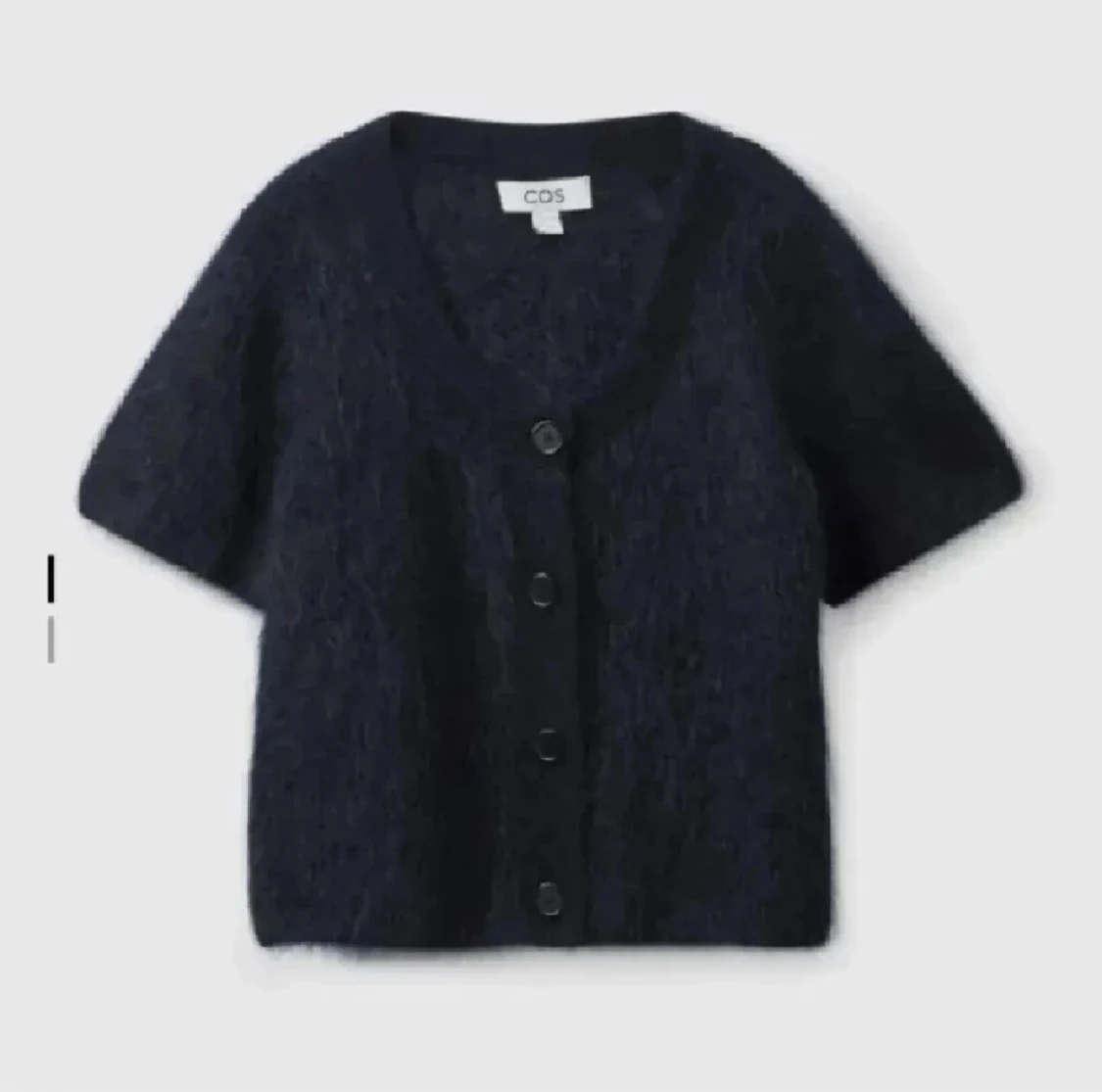 Mörkblå kofta från COS