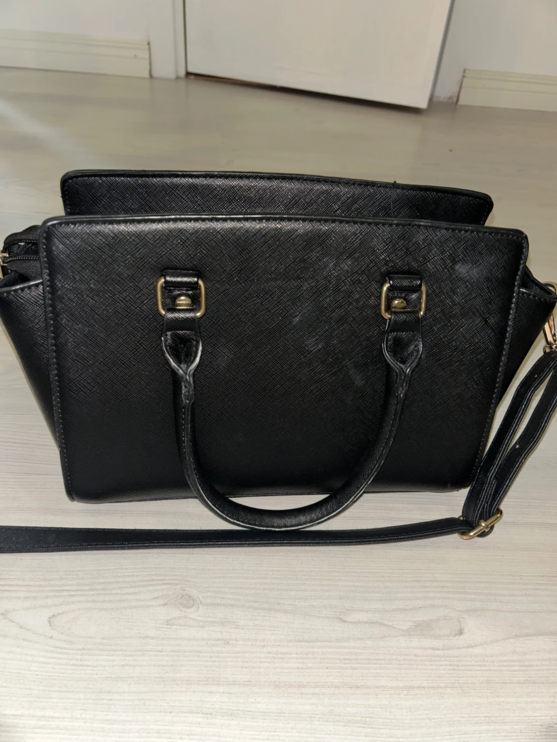 Svart handväska från Michael Kors - 1