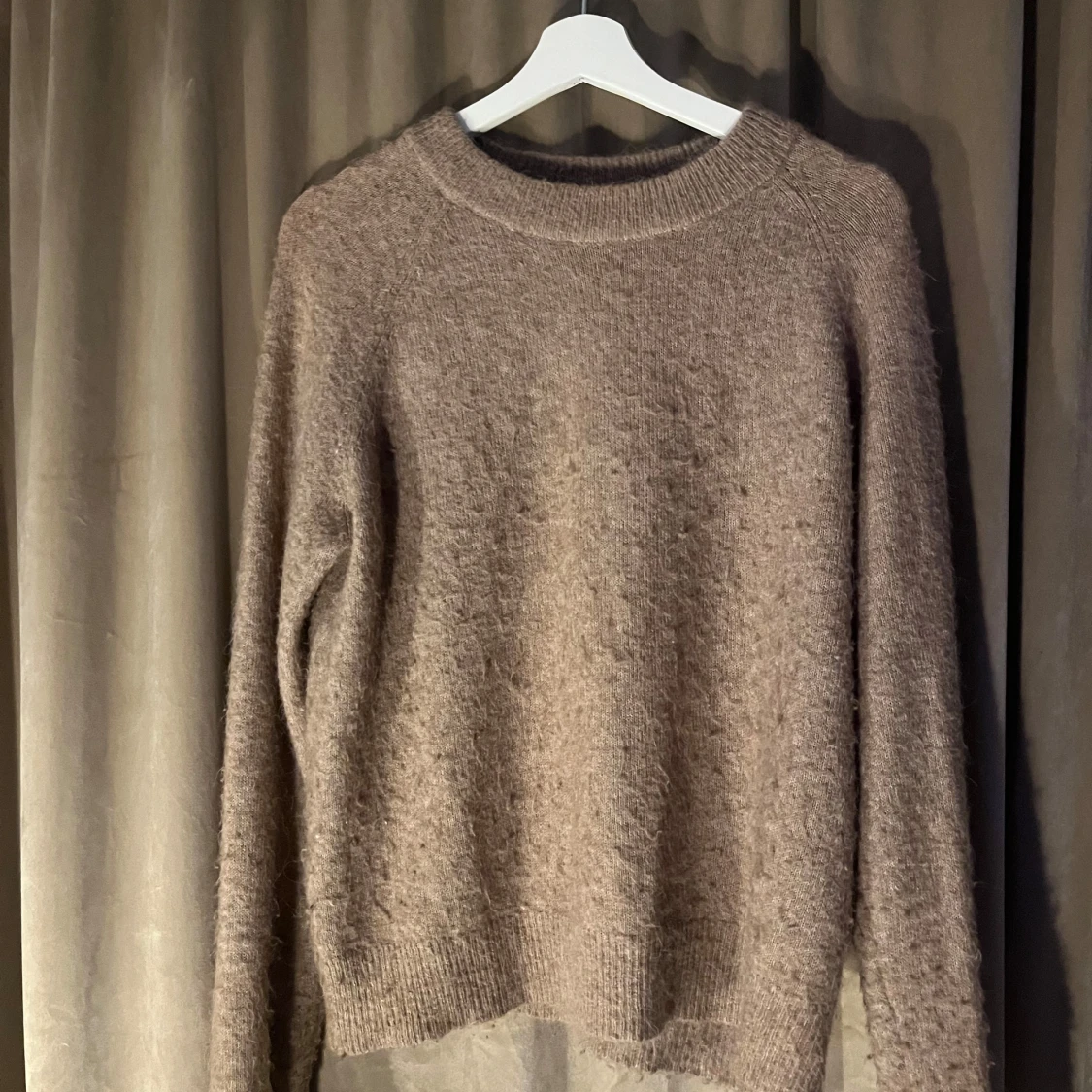 Beige stickad tröja från Zara - 3