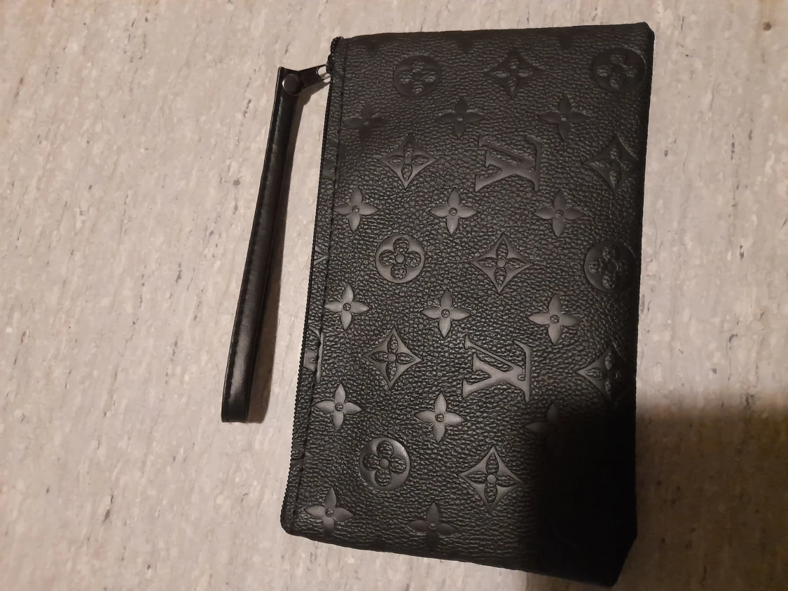 Svart Louis Vuitton kuvertväska i skinn - 2