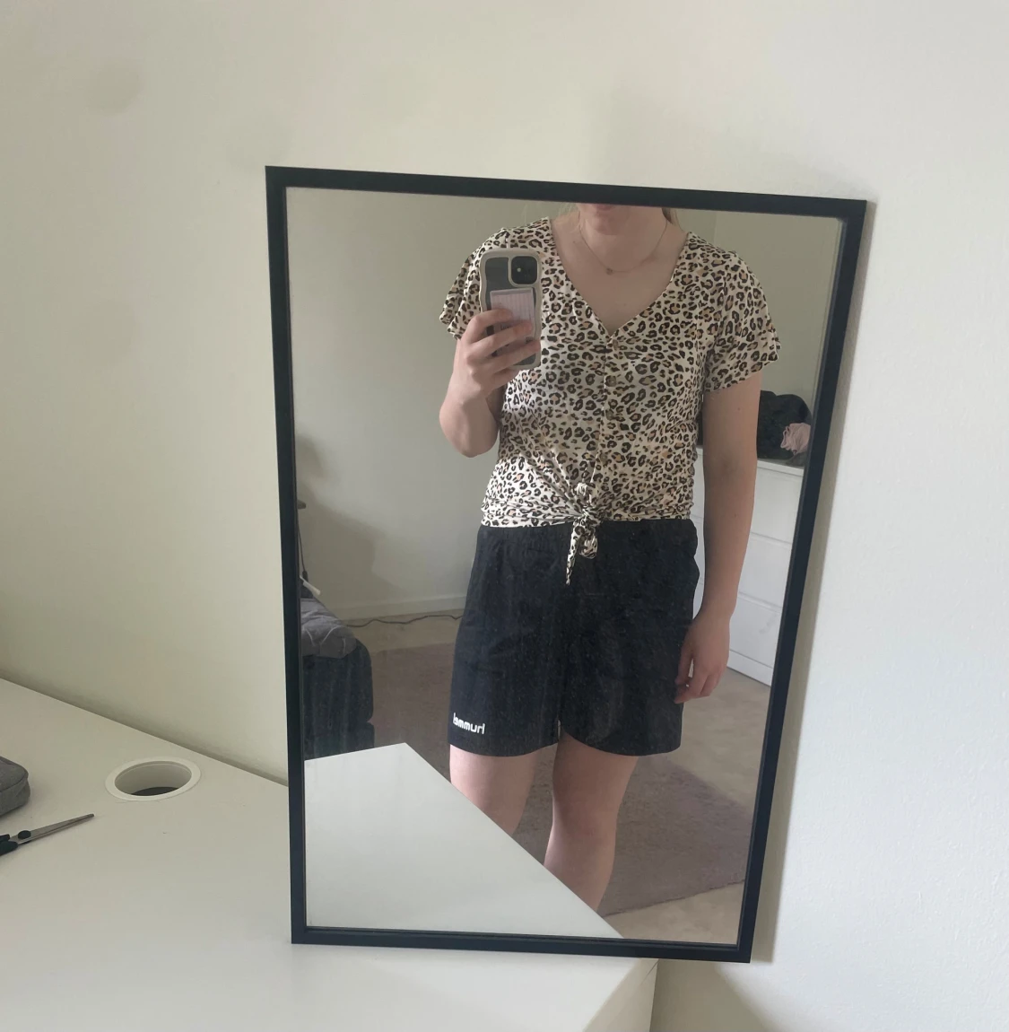 Leopardmönstrad topp med knyt - 1