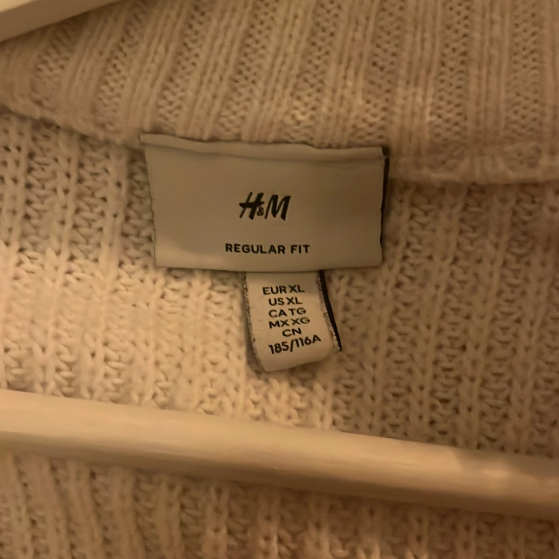Vit stickad half zip tröja H&M XL - 4