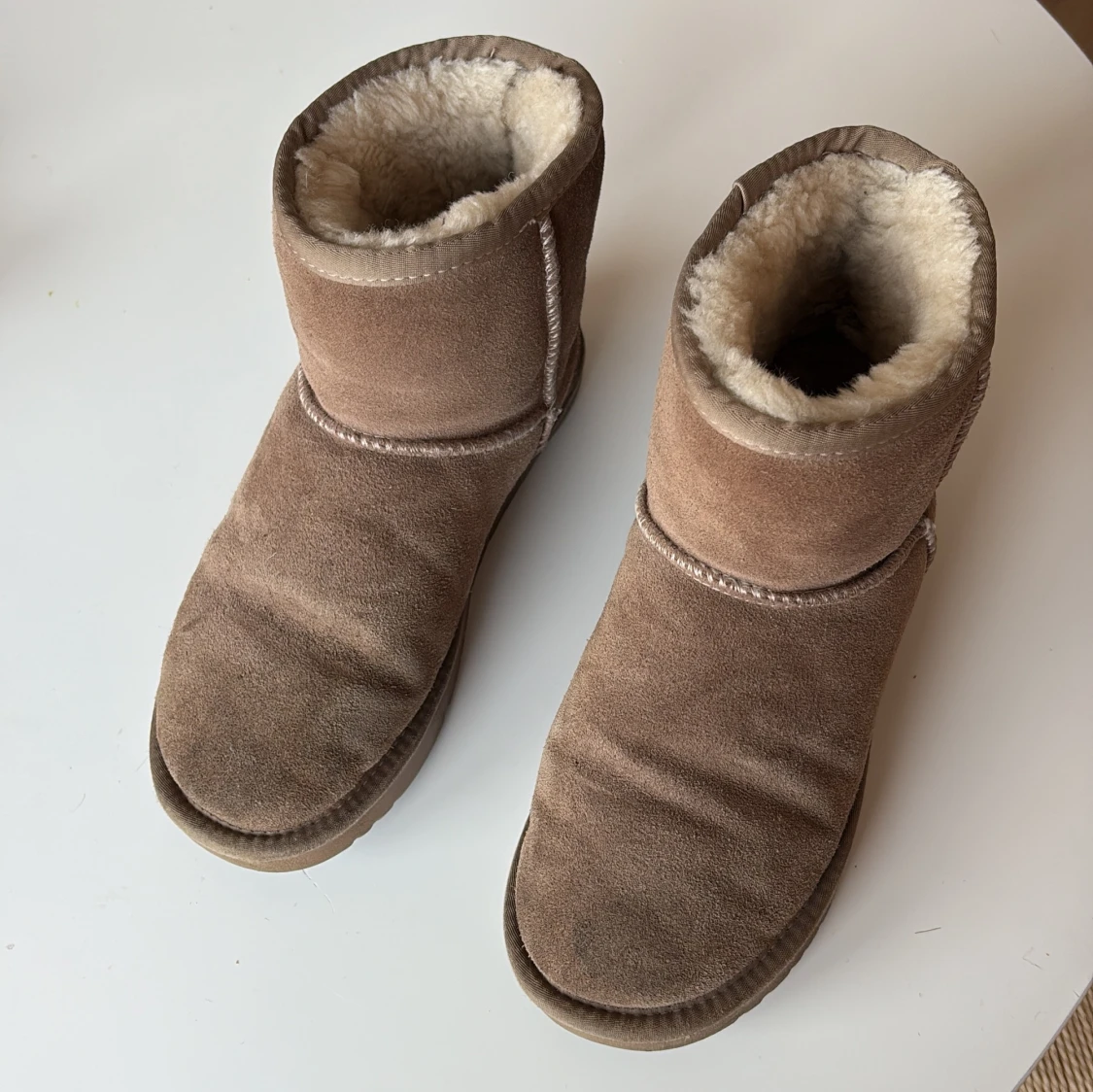 Beige ugg från Sofie Schnoor - 1