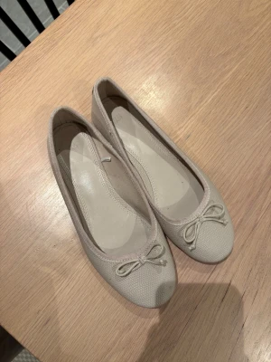 Ballerina skor  - Ballerina skor från hm i storlek 36 