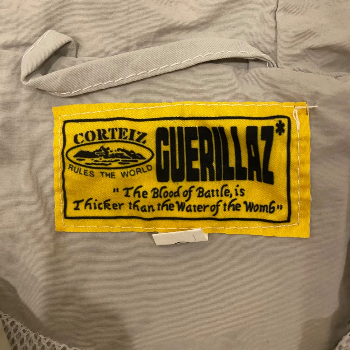 Vindjacka från Corteiz - 4