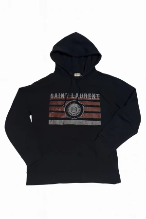 Saint Laurent hoodie - Säljer en Saint Laurent hoodie i fint skick | skick 9/10 | strlk L passar M | modellen är 180 cm och väger 75 kg, hör av dig vid fler funderingar. Har inte något kvitto på tröjan kan fota lapparna är ganska säker på att den är äkta.