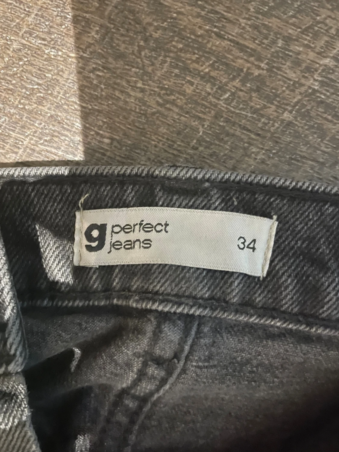 Svarta jeans från g perfect jeans, strl 34 - 1