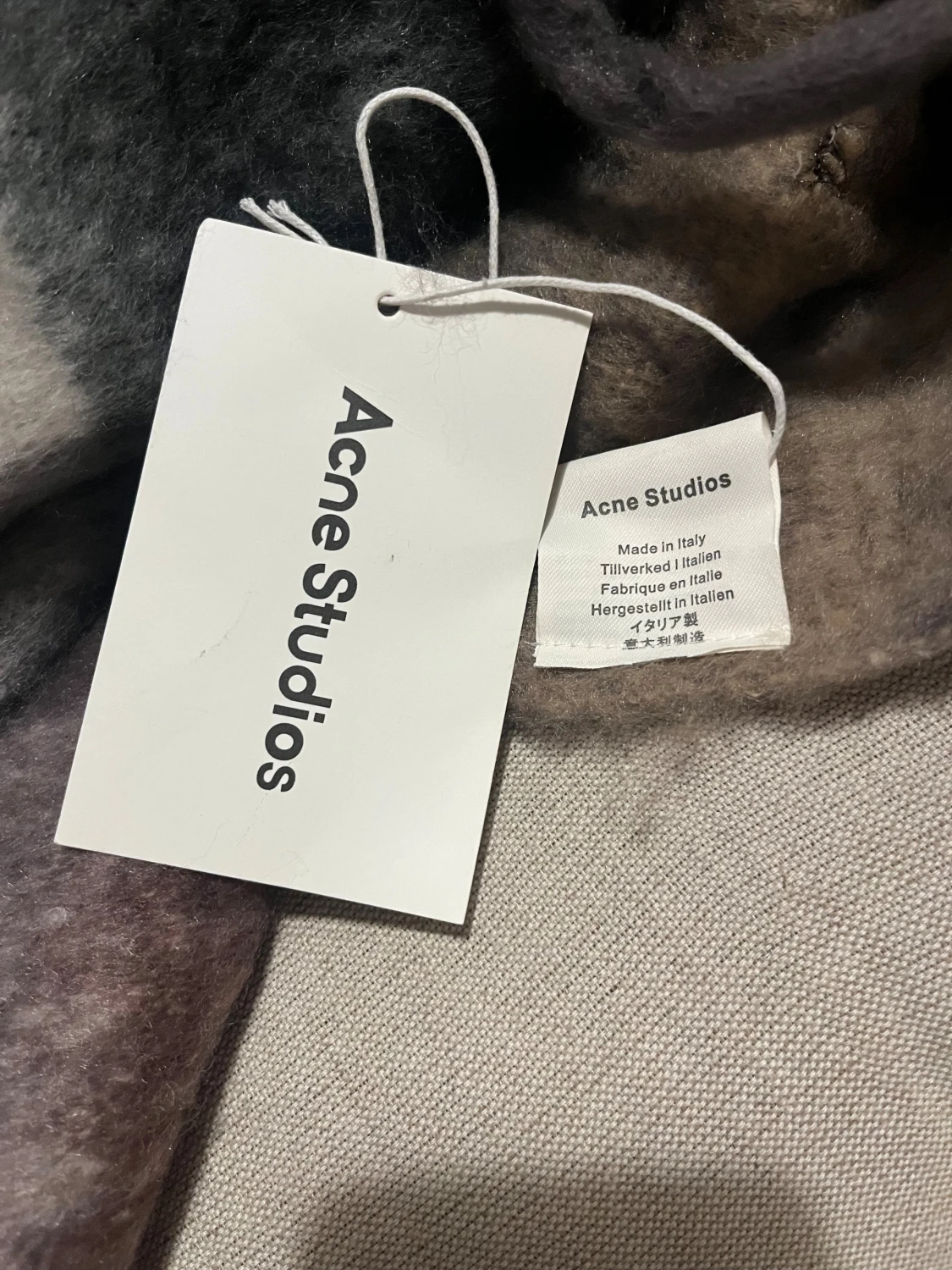 Rutig halsduk från Acne Studios - 4