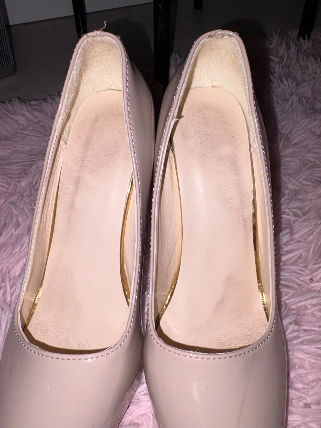 Beige klackar med spetsig tå, strl 37 - 1