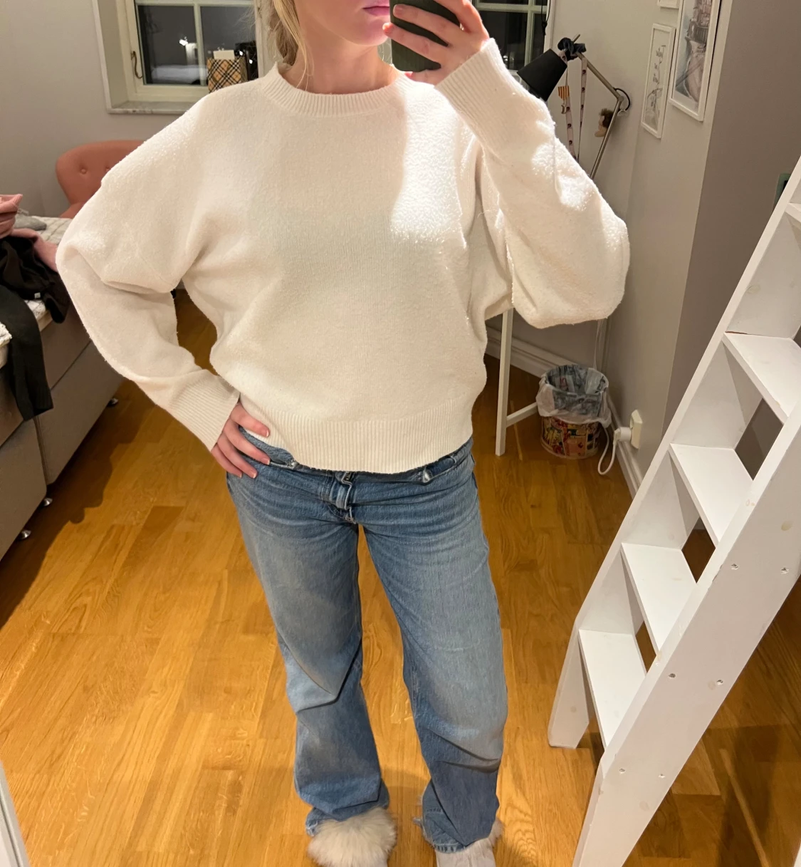 Vit stickad tröja  - 1