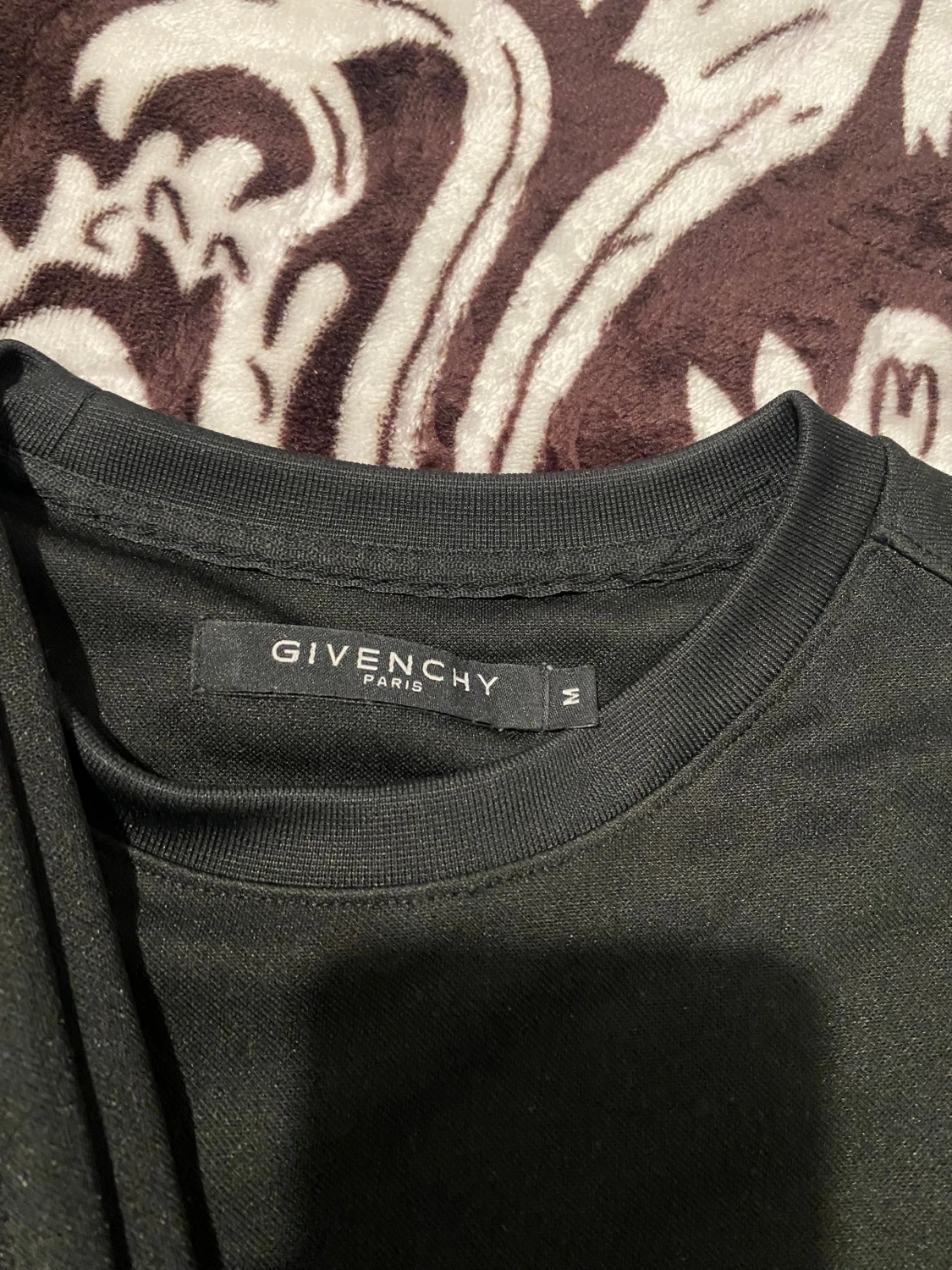 Svart Givenchy sweatshirt med ficka - 1