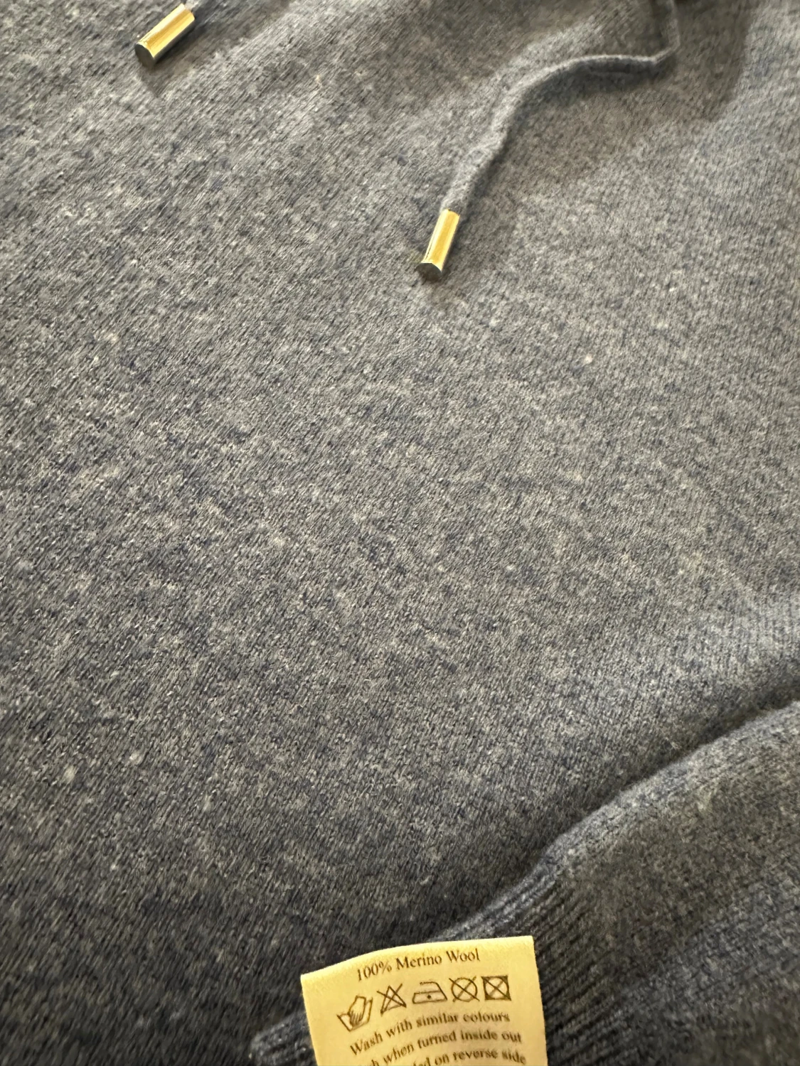 Blå hoodie i merinoull från GardeGrisch - 3