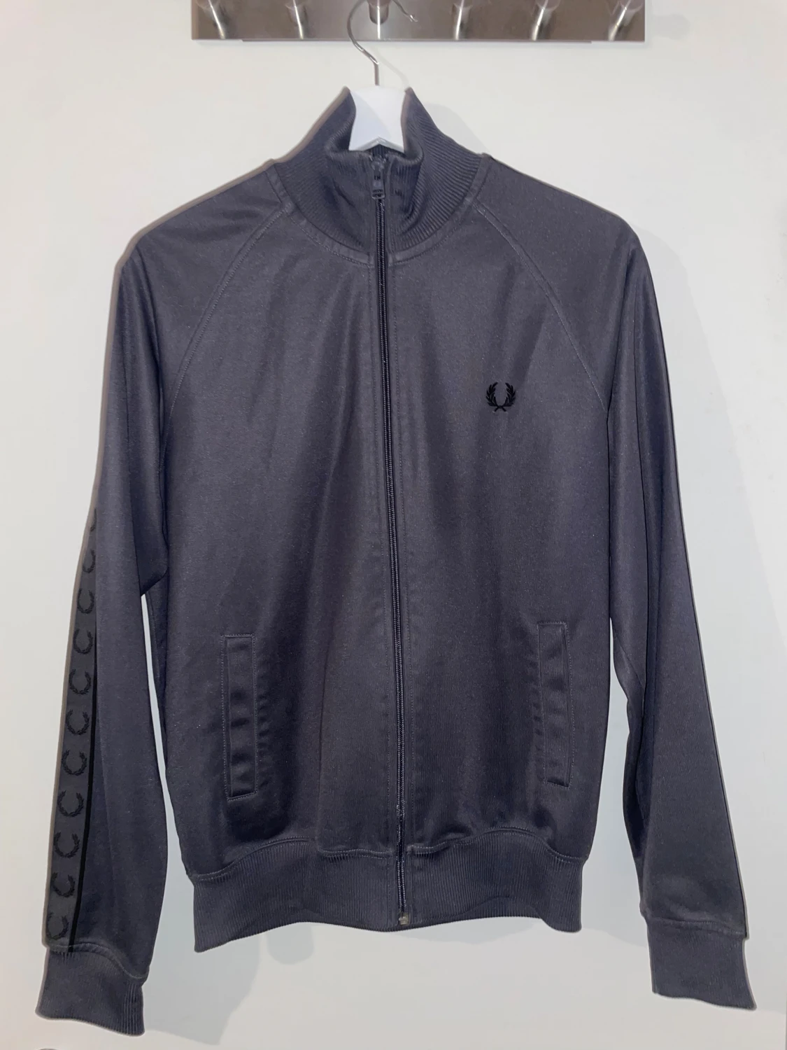 Fred Perry zip
