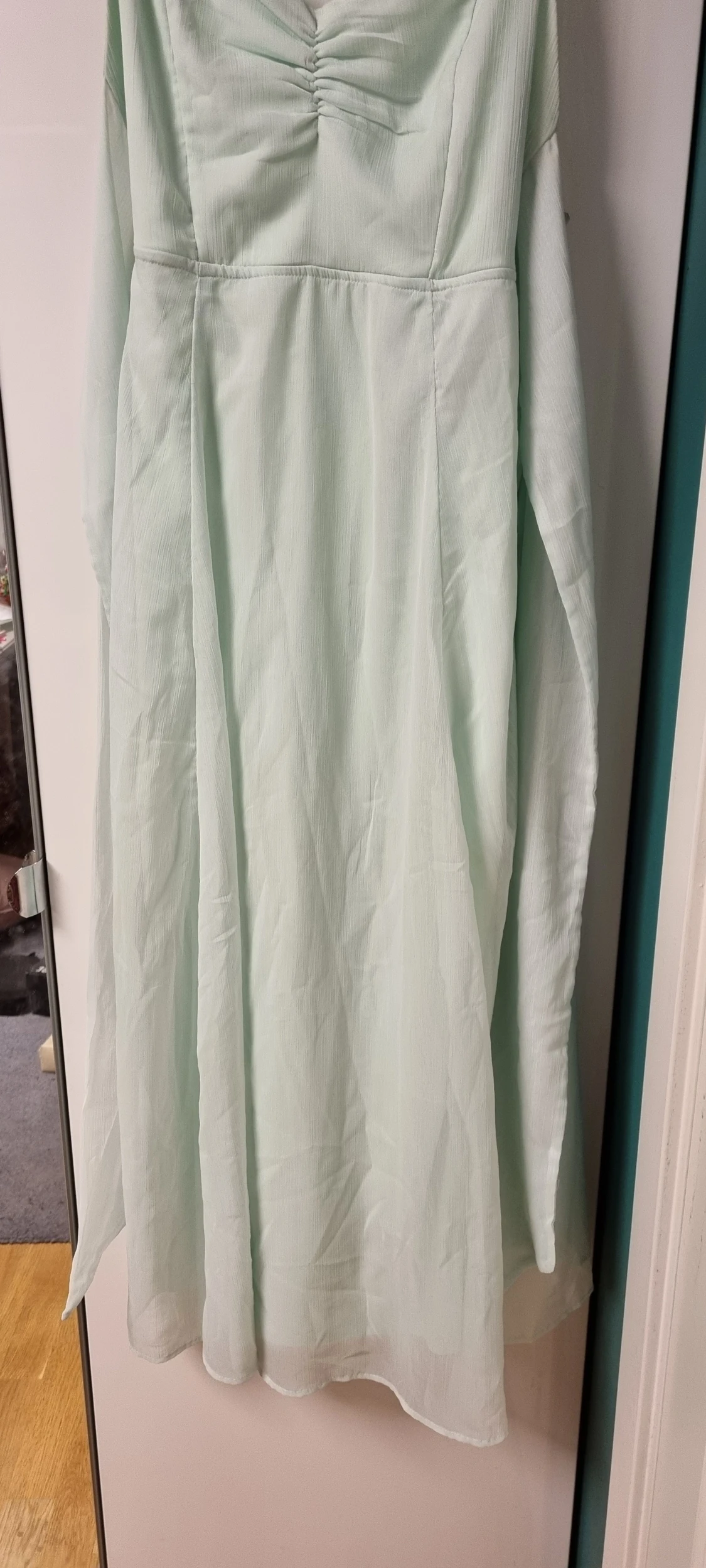 Ljusgrön långklänning från H&M