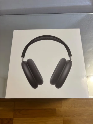 AirPods Max - Samuel_Cato