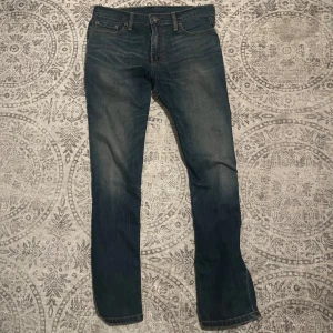 Vintage Levis 504  - Säljer dessa feta slim/straight Levi’s 504 med naturliga fades. Pris kan diskuteras storlek: W30 L30  