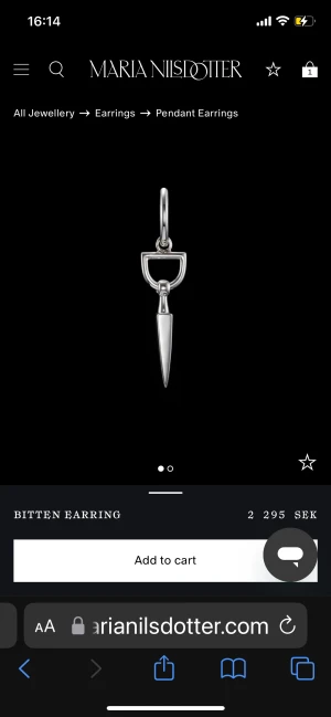 Maria Nilsdotter örhäne - Säljer mitt Maria Nilsdotter örhänge ! Kp för mer bilder eller om ni undrar något💗