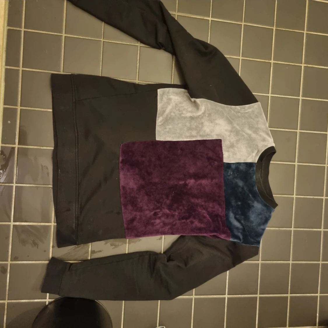 Svart la vichy tröja i M - 2