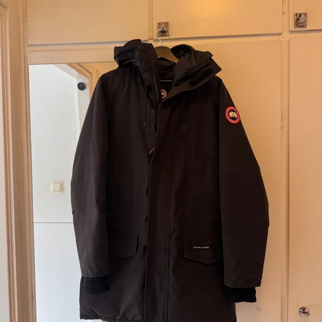 Svart parkas från Canada Goose