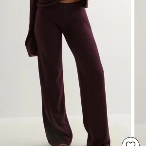 Nelly mjukis - Säljer då jag inte hann returnera I tid helt oanvända 