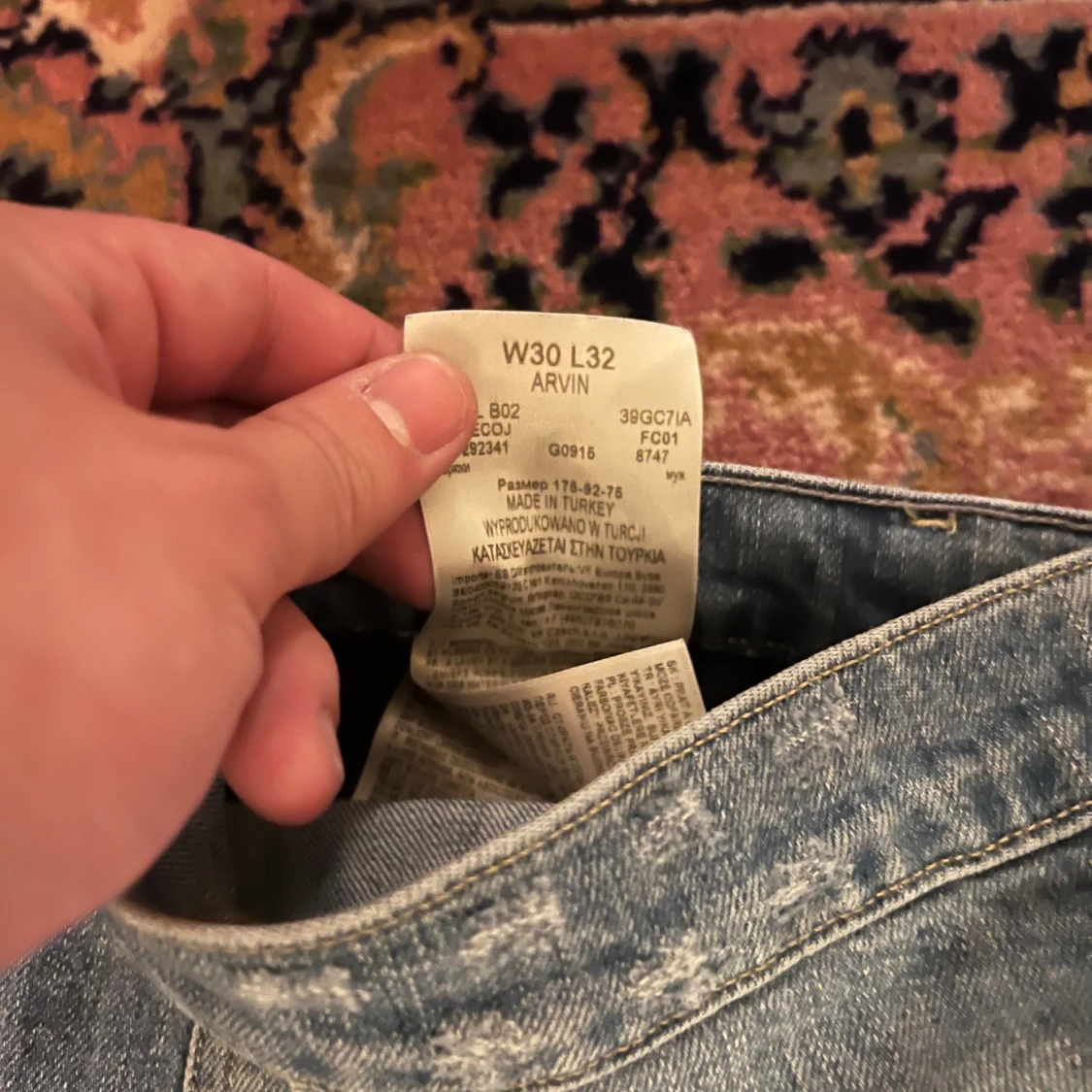 Ljusblå slitna jeans från Lee 30/32 - 4