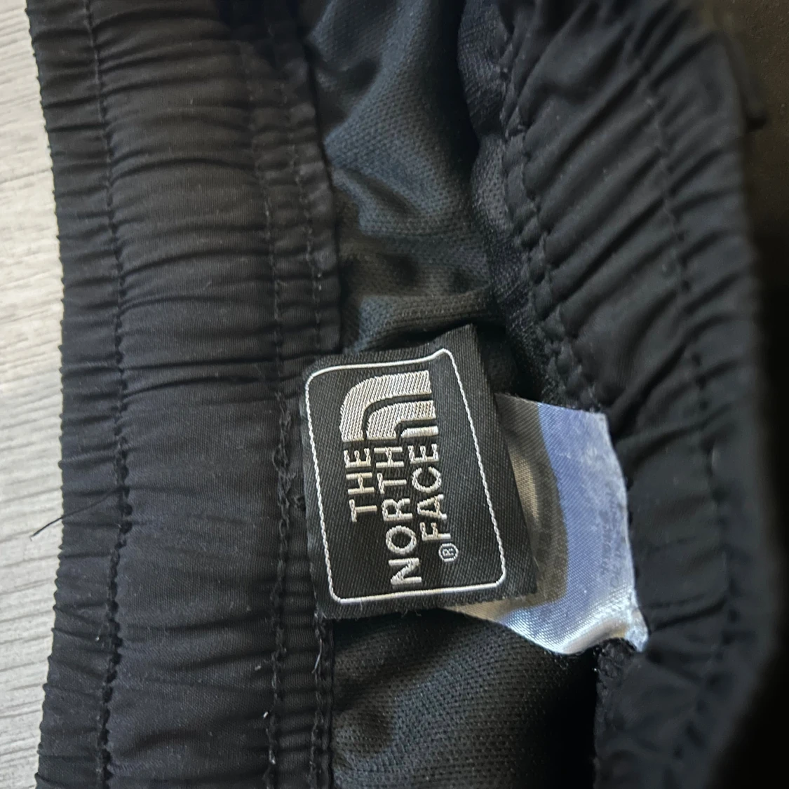 Svarta mjukisbyxor från The North Face - 3