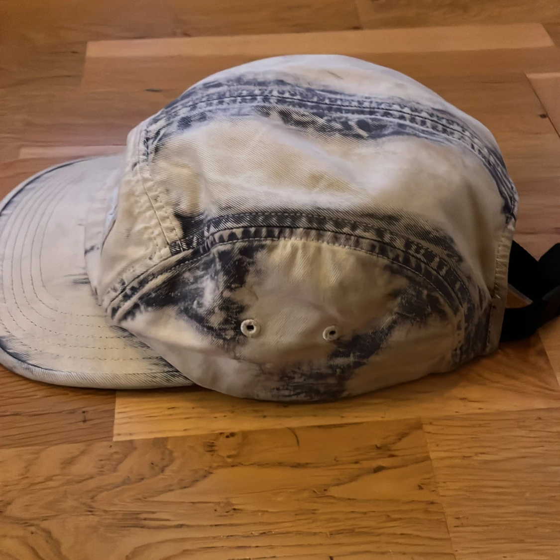 Supreme keps med denimtryck - 1