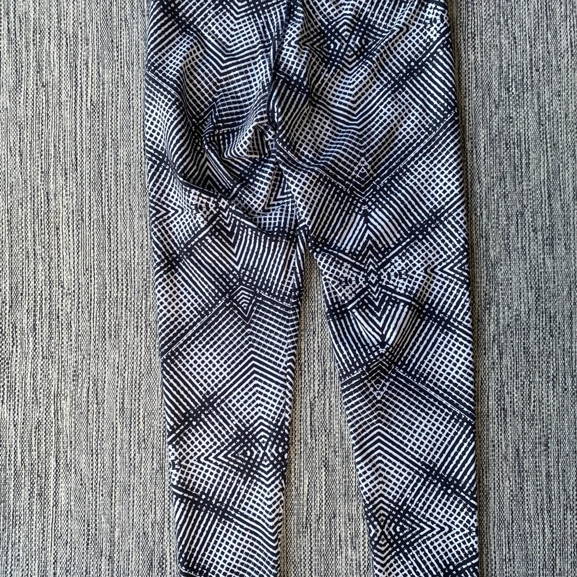 Svarta och vita Adidas leggings M - 3