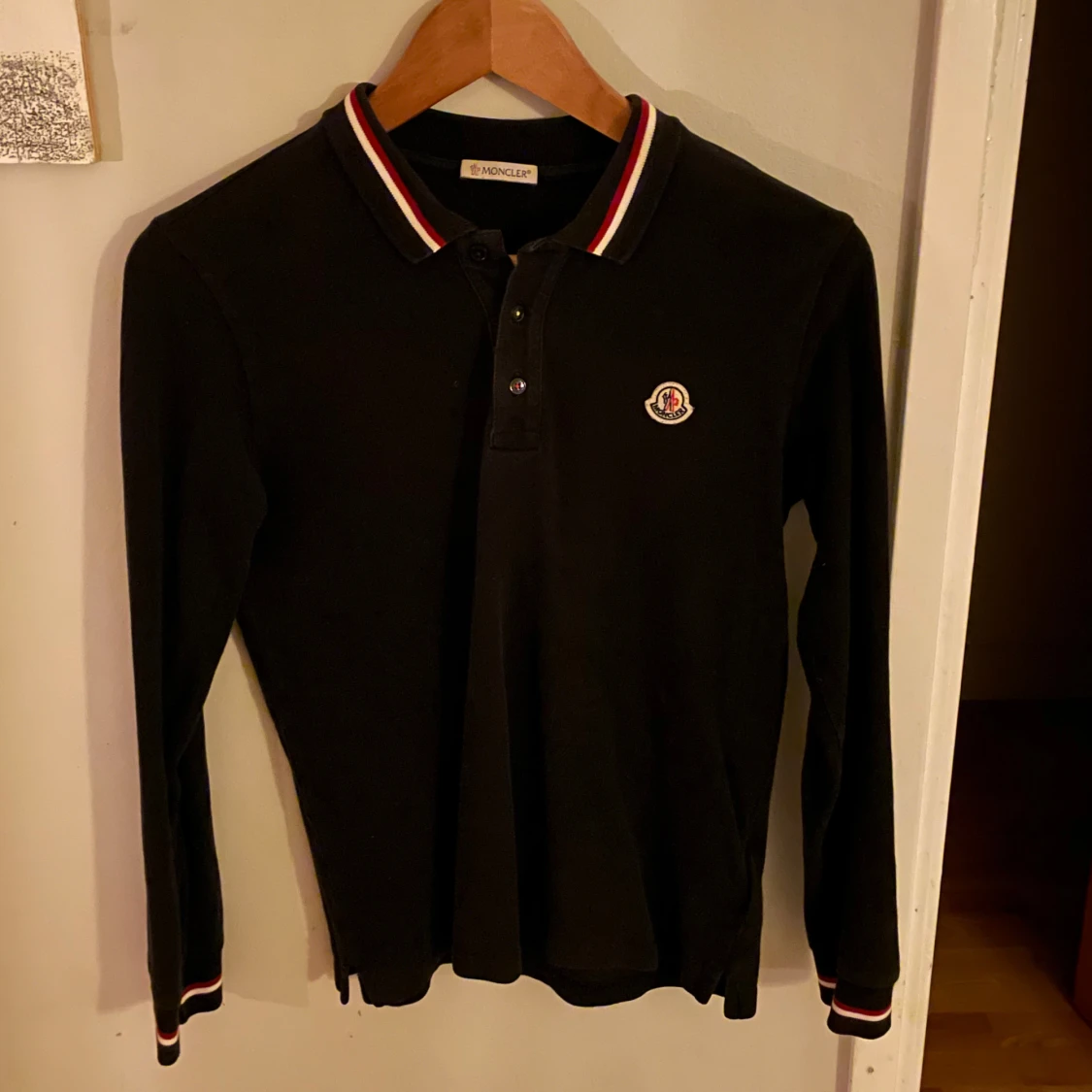 Svart långärmad pikétröja Moncler