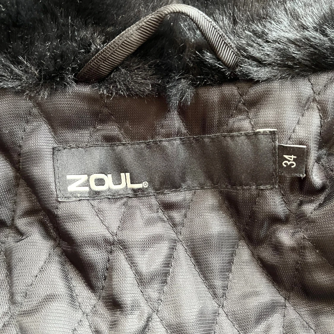 Svart pälsjacka från Zoul - 3