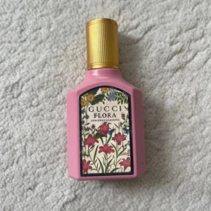 Gucci Flora Gorgeous Gardenia perfume - Perfume 