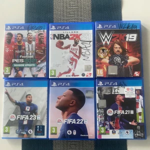 Playstation spel - Glömde helt bort om att jag hade dessa spel, 200 styck, alla spelen finns. 