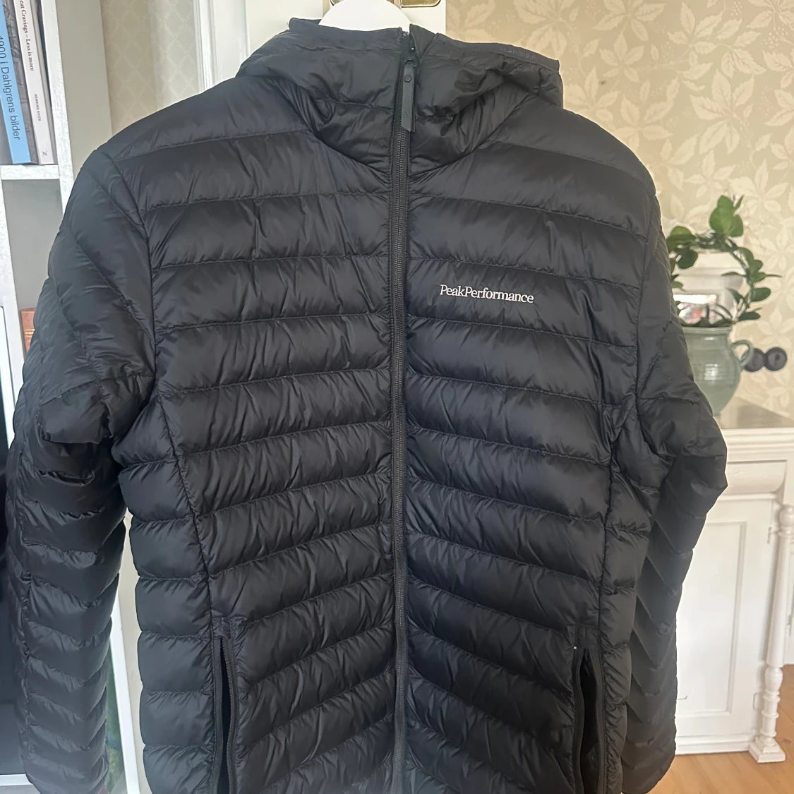 Mörkblåa dunjacka Peak Performance