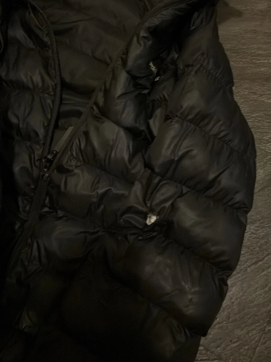 Svart pufferjacka från Peak Performance - 3