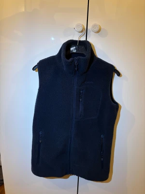 Stormberg väst - Fint skick, nästintill oanvänd. Storlek S