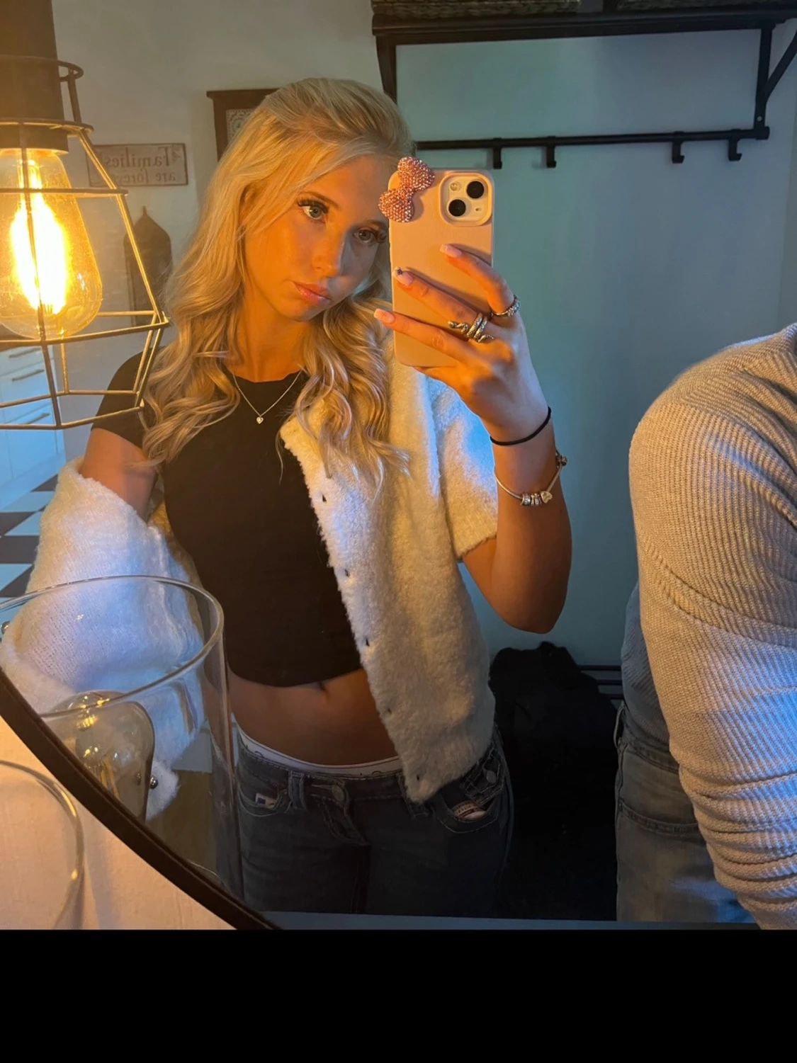 Vit kortärmad kofta från Gina Tricot