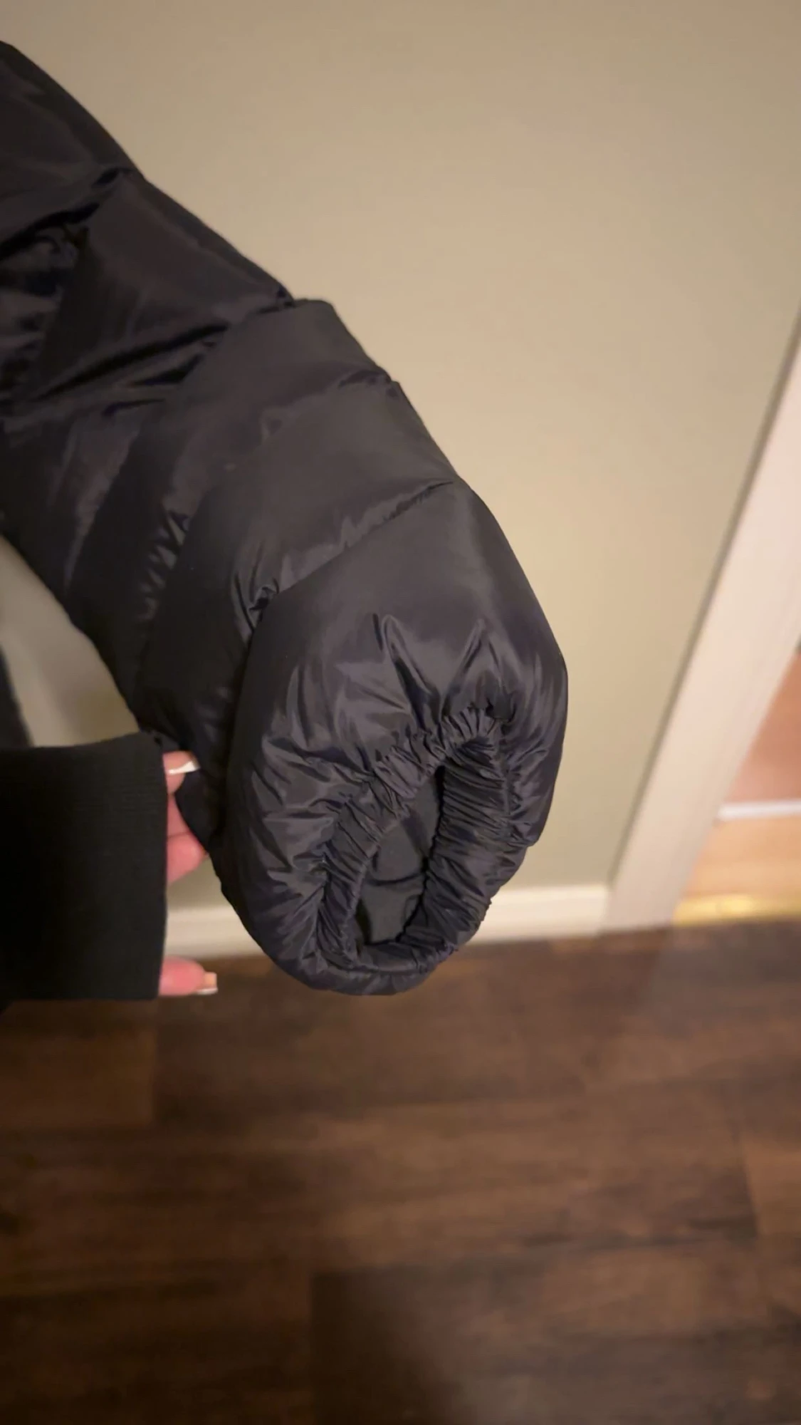 Svart dunjacka Peak Performance XL - 5