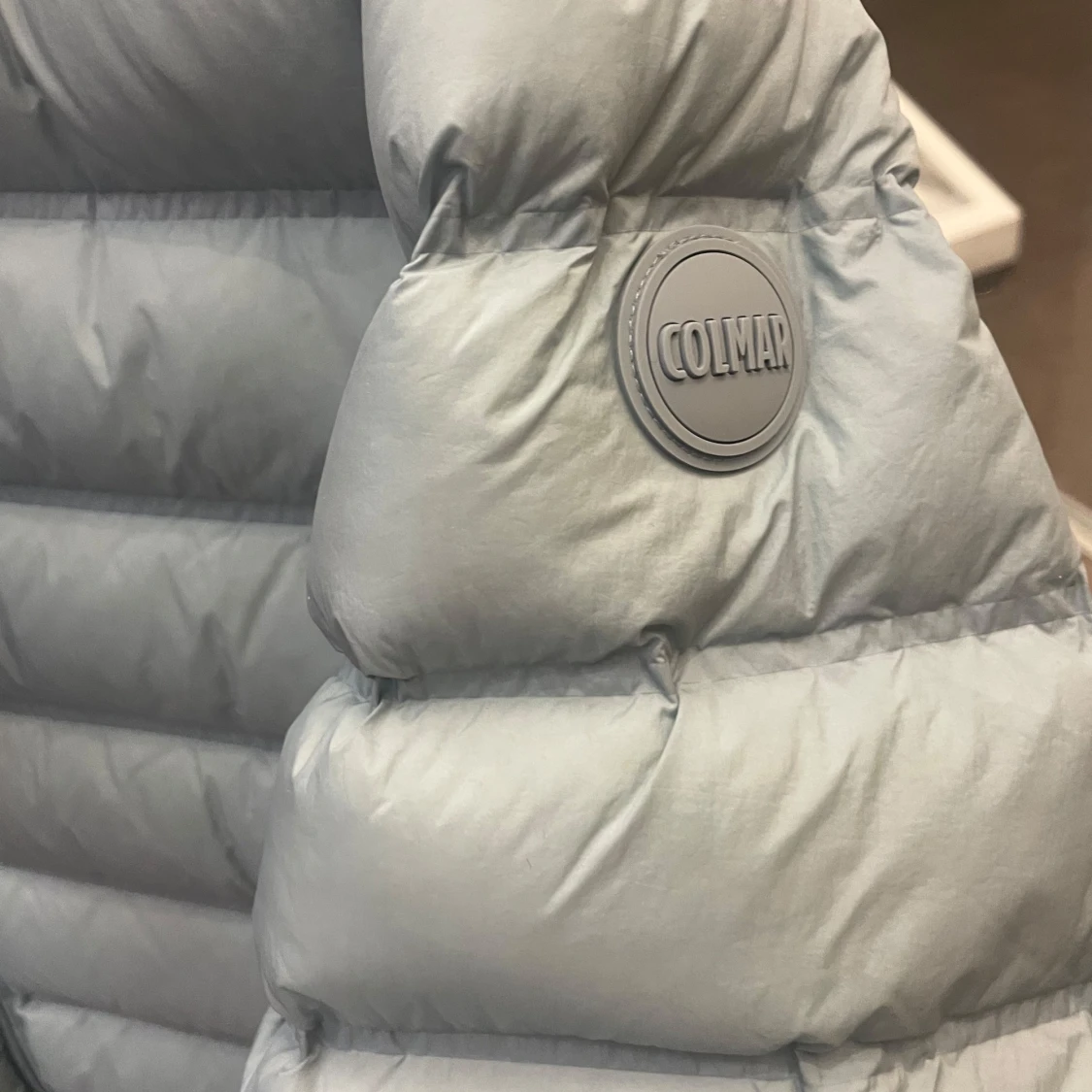 Ljusblå pufferjacka från Colmar - 3