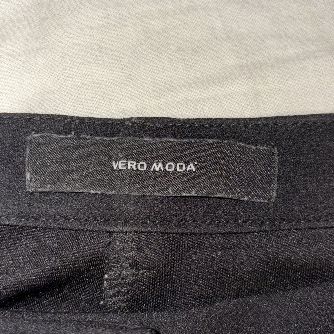 Svarta bootcut byxor från Vero Moda XS - 2