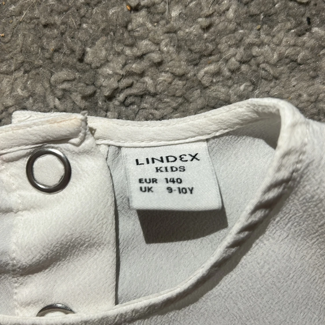 Vit blus från Lindex - 1