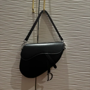 Saddle Bag i skinn - intressekontroll - Intressekontroll, helt ny