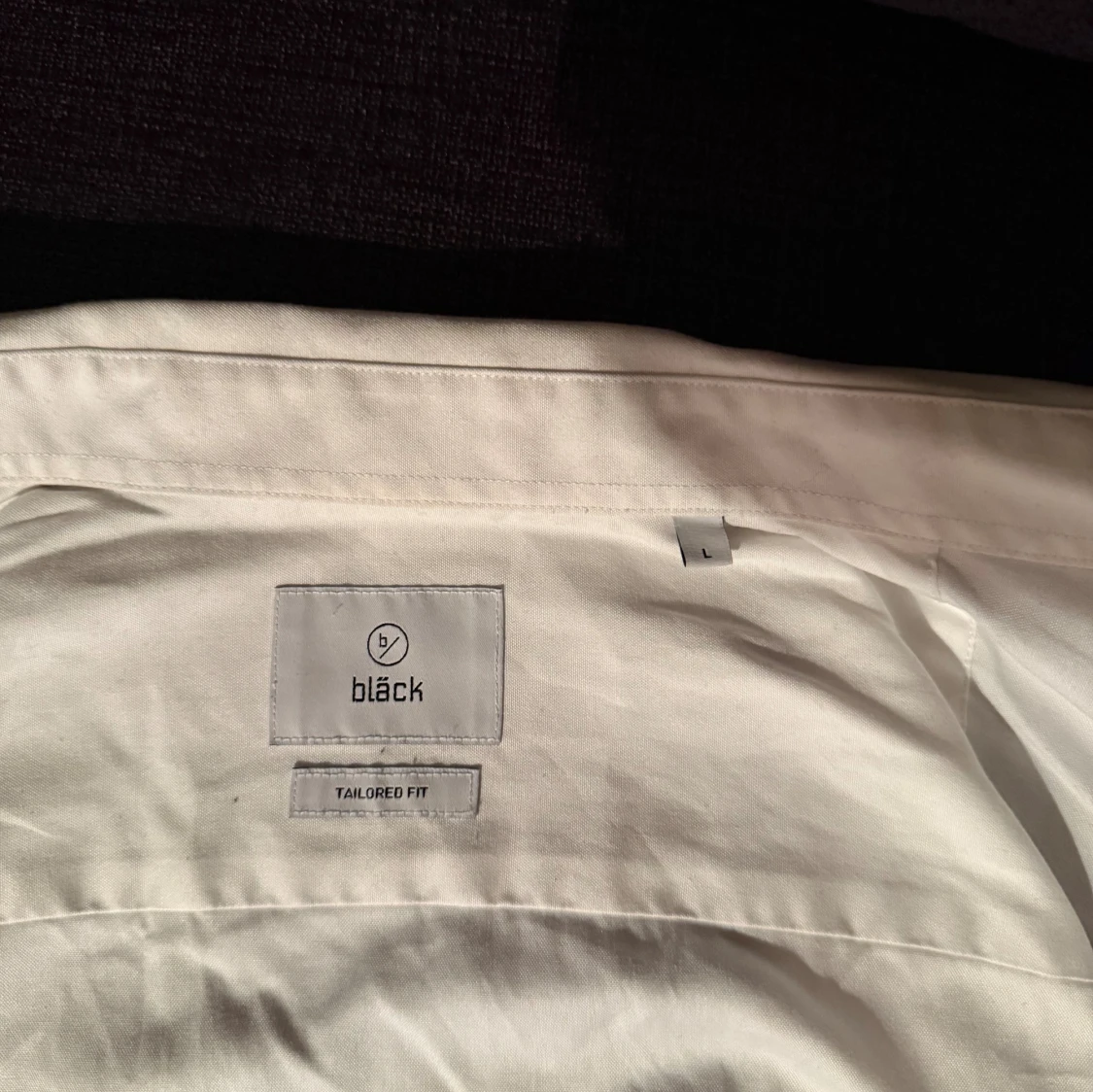 Vit skjorta från Bläck, tailored fit - 2