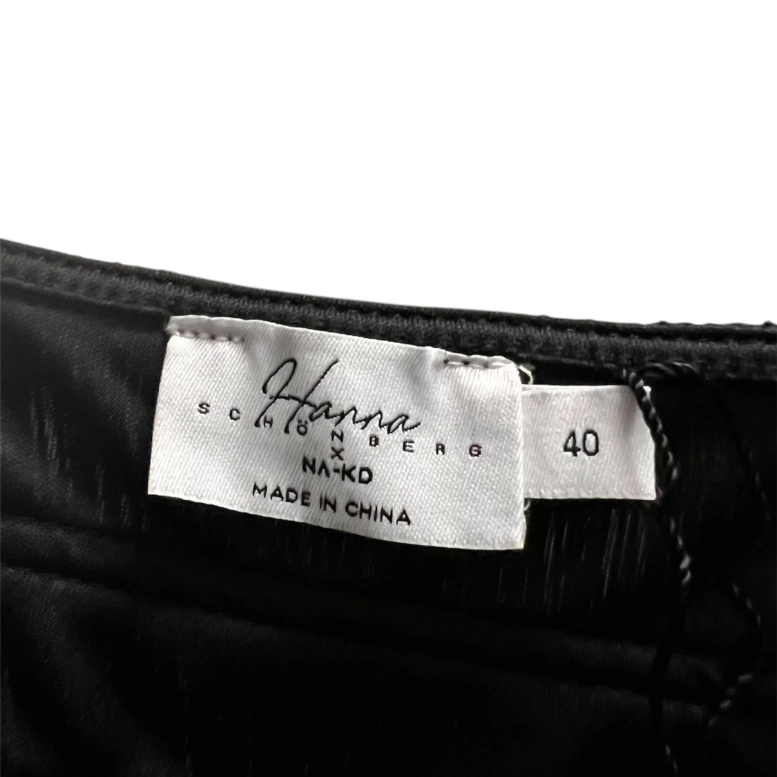 Svart fransad linnetopp NA-KD x Hanna Schönberg - 2