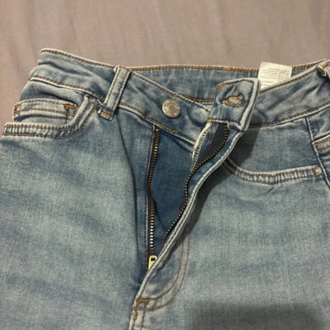 Ljusblå raka jeans med dragkedja - 2