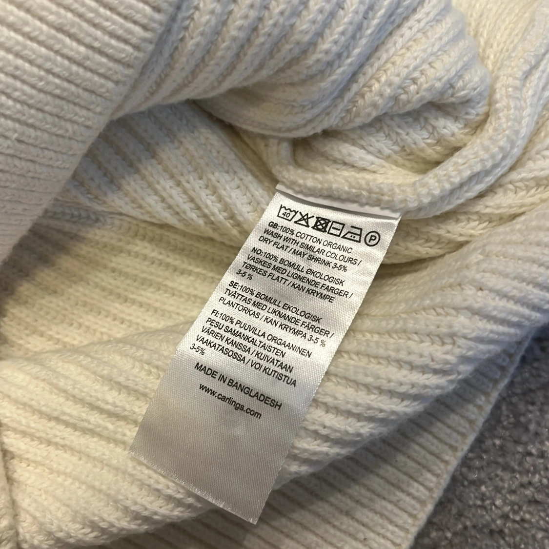 Vit tröja från Vailent  - 2