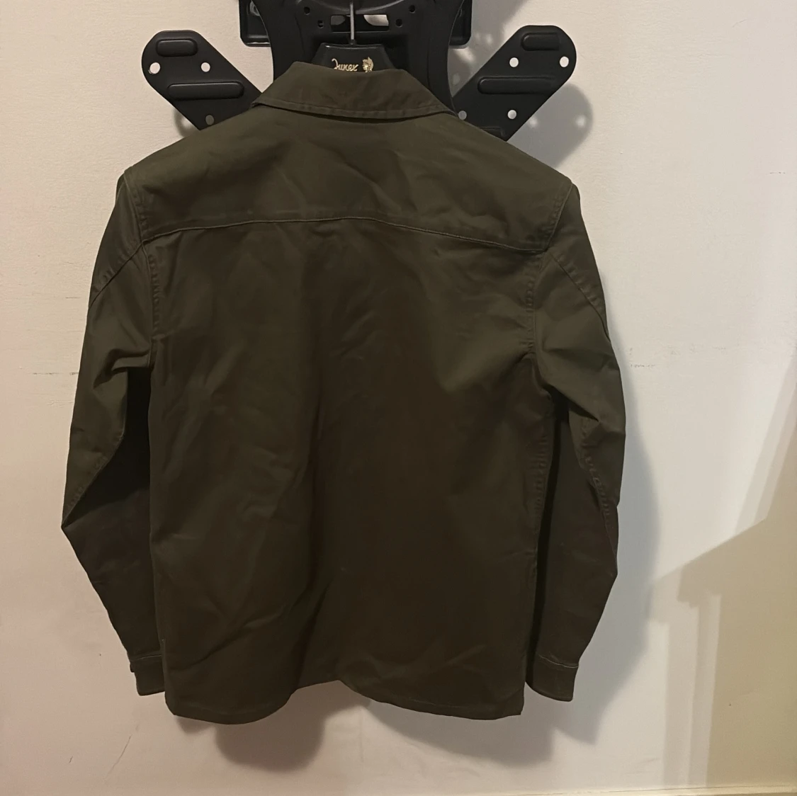 Olivgrön overshirt från SAMS - 3