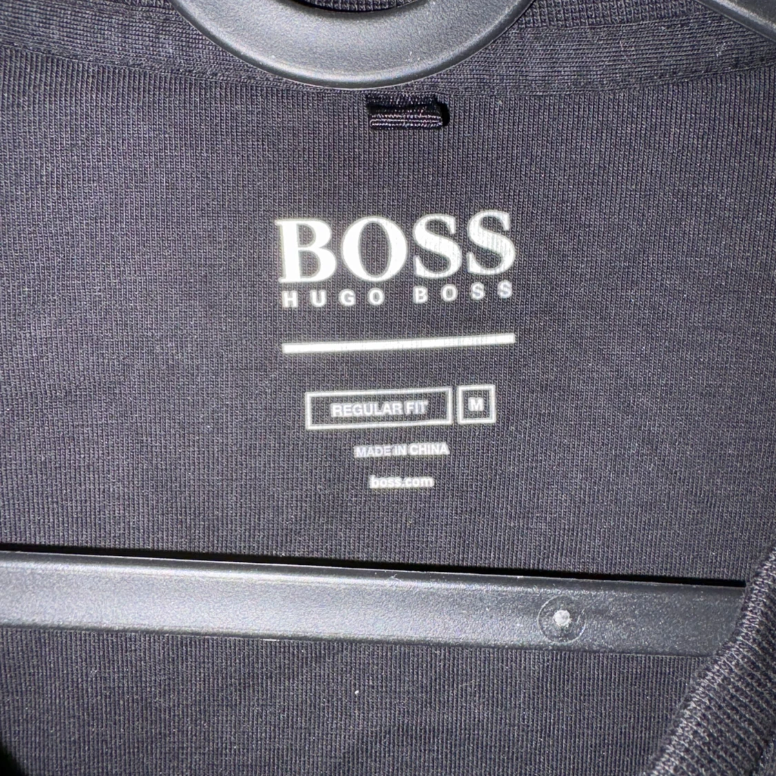 Svart tröja från Hugo Boss med logga - 2